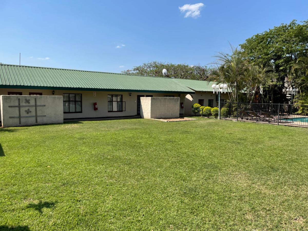 Buffalo Hotel Hectorspruit Buitenkant foto